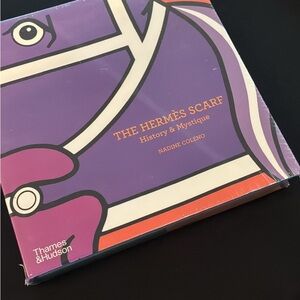 BOOK Hermès Scarf  by Nadine Coleno NEW IN WRAPPER